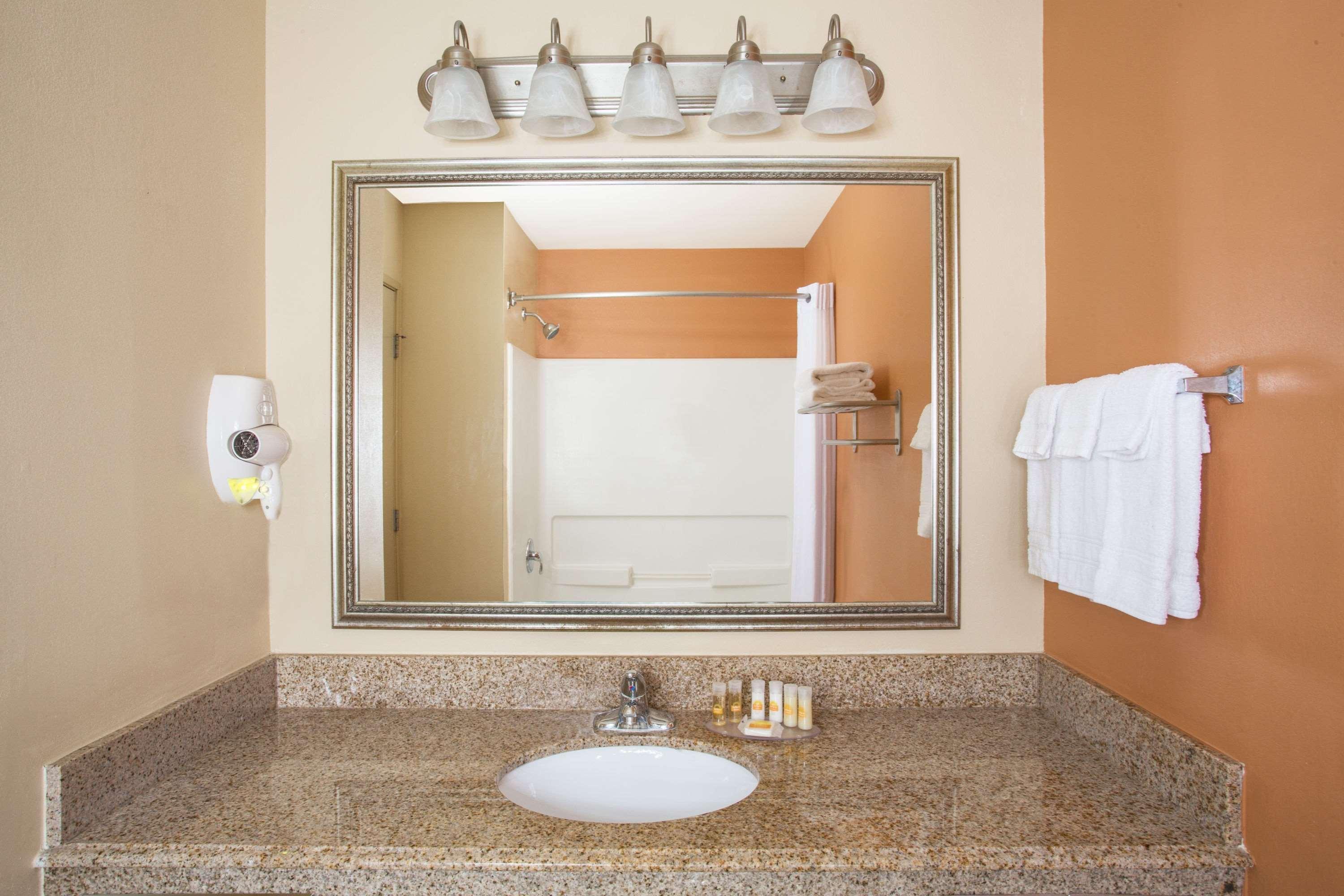 Days Inn & Suites By Wyndham Thibodaux Dış mekan fotoğraf